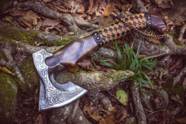 Custom Damascus Pattern Axe